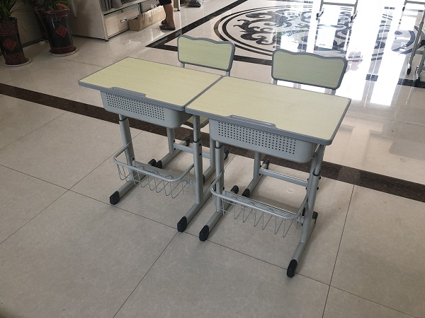 采購(gòu)學(xué)生課桌椅時(shí)必須注意的地方有哪些？